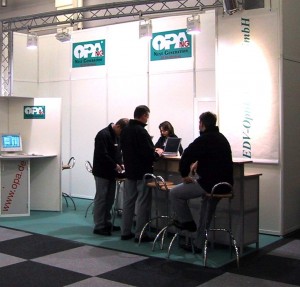 m2002stand1